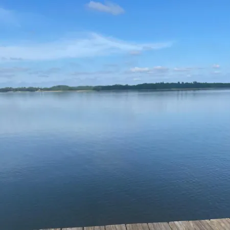 Dom Nad Jeziorem 別荘 Kobyłocha