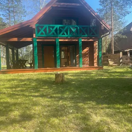 別荘 Dom Nad Jeziorem Kobyłocha